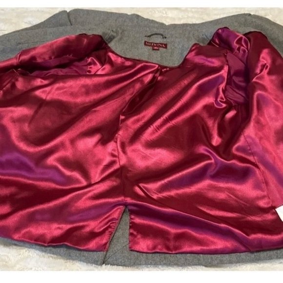 Merona Women's grey Double-Breasted Peacoat with hot pink liner. Excellent cond - Picture 4 of 5